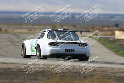 media/Oct-26-2025-CalClub SCCA (Sun) [[8ce1e69566]]/Group 4/Grapevine/
